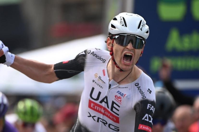 Alessandro Covi décroche le deuxième succès de sa saison sur le Tour des Asturies. (A. Arrambarri/Sprint Cycling Agency)