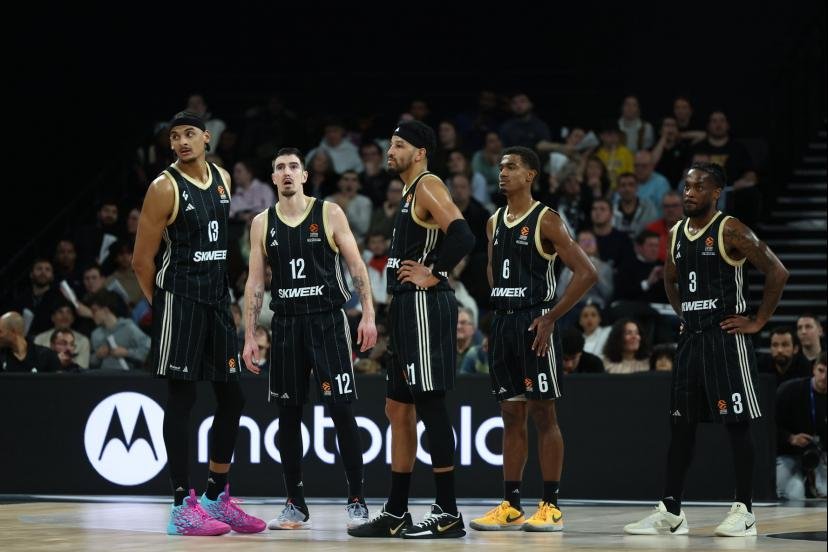 Si l'Asvel, Monaco et Paris gagnent ce samedi soir, ce sont Nando De Colo et les Villeurbannais qui termineront à la première place de la saison régulière de Betclic Élite. (A. Martin/L'Équipe)
