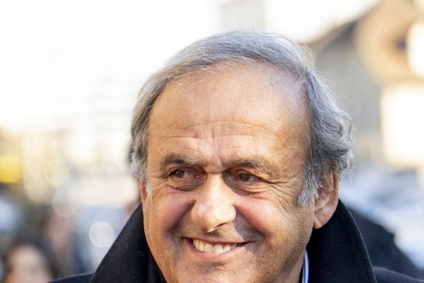 Michel Platini salue le titre de Champion de National décroché par l'ASNL de Pablo Correa. (J-B. Autissier/L'Équipe)