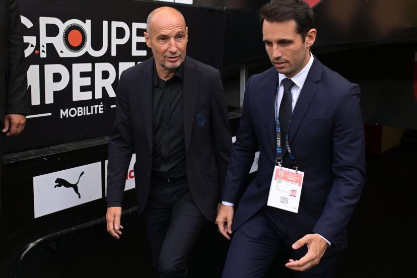 Pierre Dréossi (à gauche) et Diego Lopez (à droite) vont quitter le RC Lens. (J.-B. Autissier/L'Équipe)
