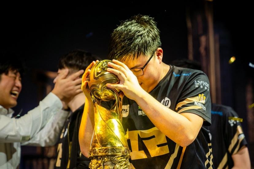 Jian « Uzi » Zihao avait remporté le Mid-Season Invitational à Paris en 2018. (M. Konkol/Riot Games)