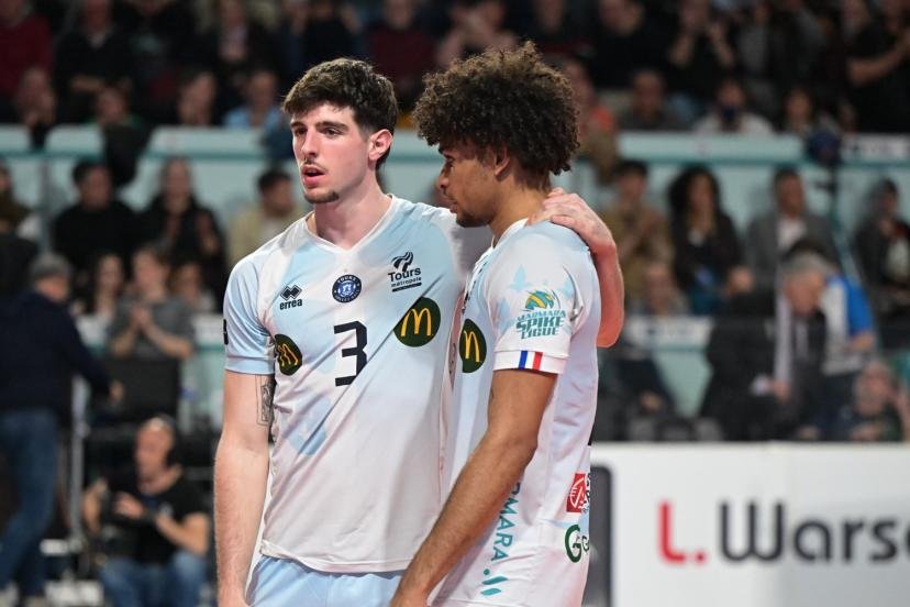 Battu en cinq sets face à Montpellier, Tours n'a pas réussi à faire parler son avantage du terrain. (P. Lahalle/L'Équipe)