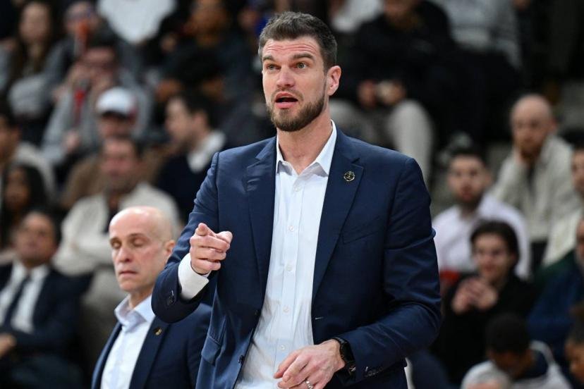 L'entraîneur du Paris Basketball Tiago Splitter (F.Faugère/L'Équipe)
