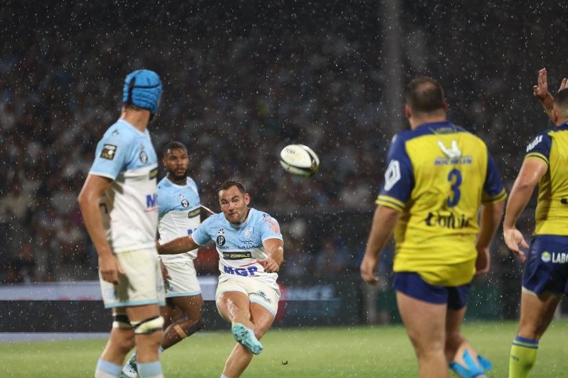 Joris Segonds et les Bayonnais sont qualifiés pour les demi-finales du Top 14. (R. Perrocheau/L'Équipe)