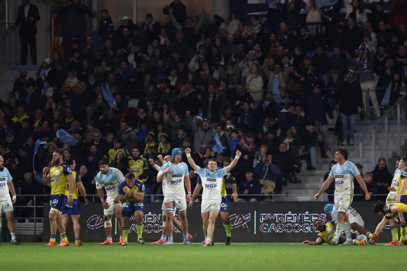 Matei Carreras et l'Aviron bayonnais lors du match contre Clermont en mars. (R.Perrocheau/L'Equipe)