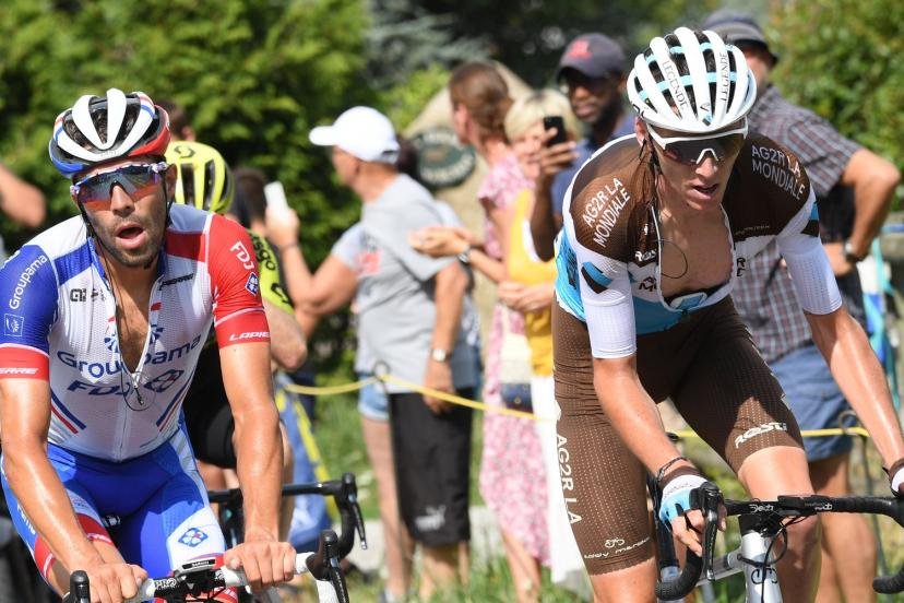 Thibaut Pinot et Romain Bardet sur le Critérium du Dauphiné 2020, que le Franc-comtois avait perdu lors de la dernière étape. (F. Faugère/L'Équipe)