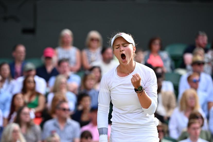 Barbora Krejcikova est venue à bout de Caroline Delohide au deuxième tour de Wimbledon. (P. Lahalle/L'Équipe)