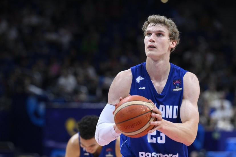Lauri Markkanen lors de l'Euro 2022 en quarts de finale face à l'Espagne. (A. Mounic/L'Équipe)