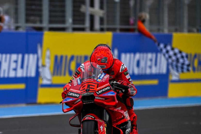 Marc Marquez triomphant au Balaton Park. (Jacek Swiderek/Photopsp)